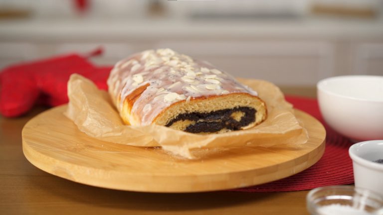 Маковий рулет