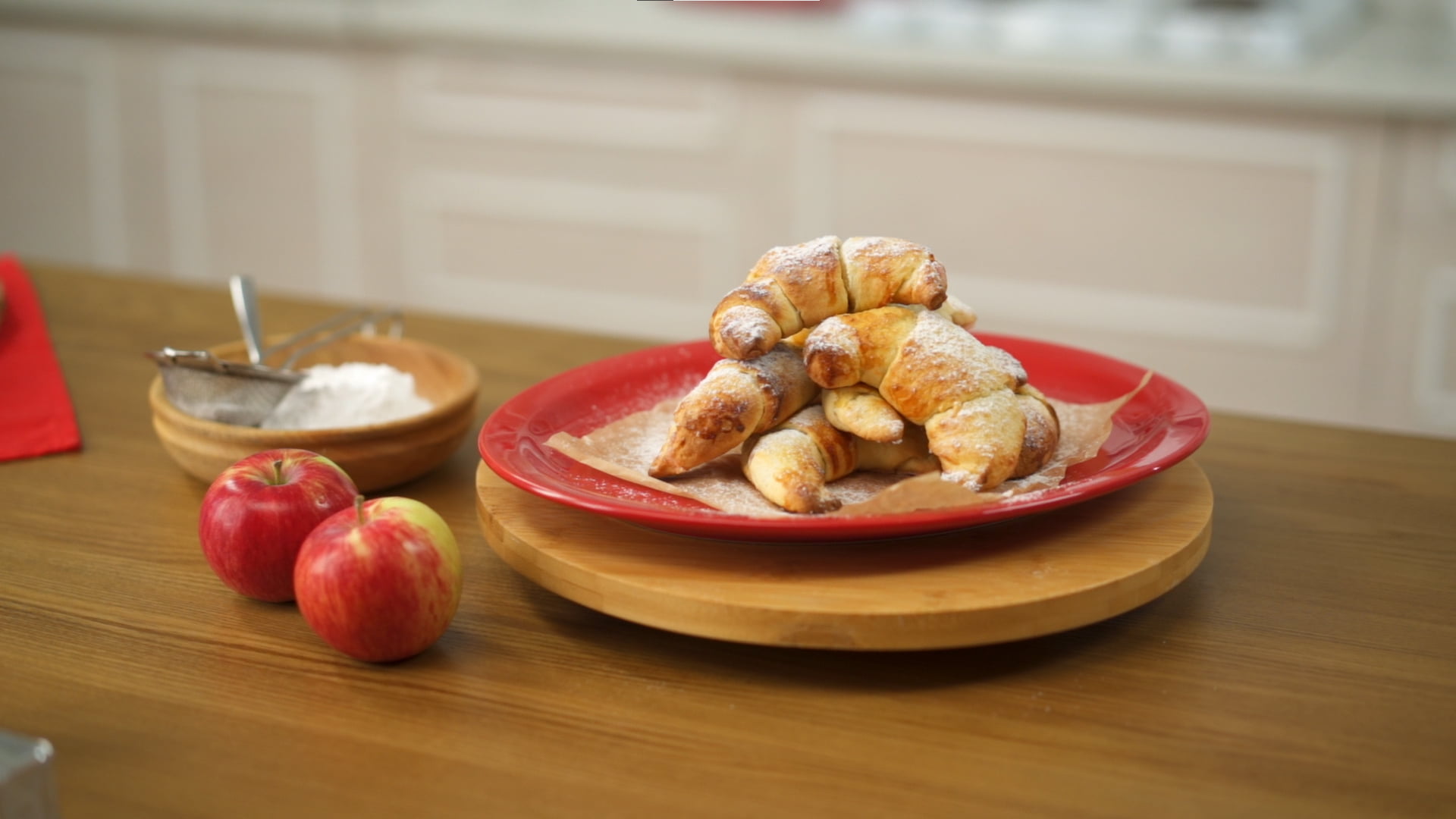 Рогалики із солодкою начинкою