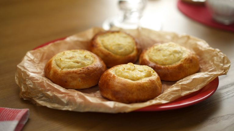 Сирні ватрушки