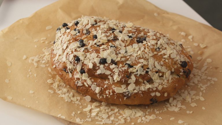 ASMR Рецепт: Мигдалевий хліб