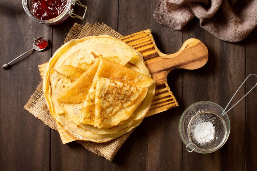 Млинці з родзинками на рисовому відварі