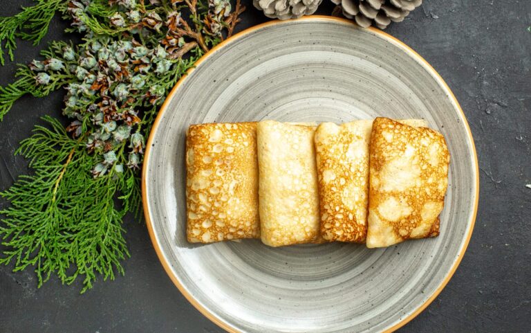 Пісні млинці з капустою