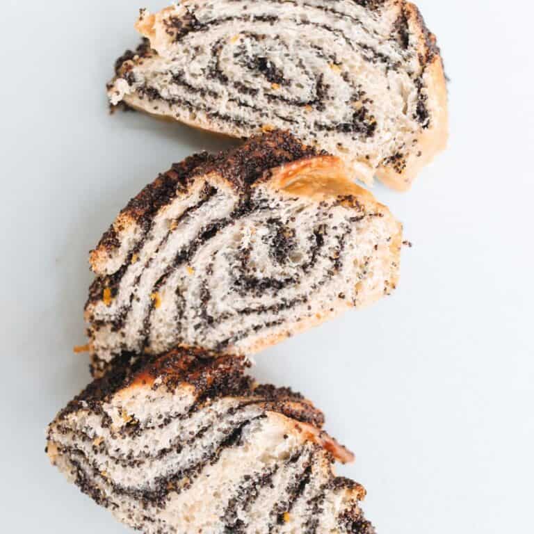 Гребінець маковий